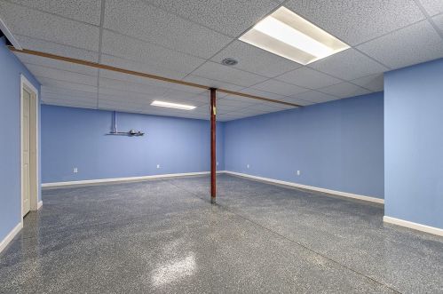 5268 Center Dr, Latrobe PA  15650-2770 exterior