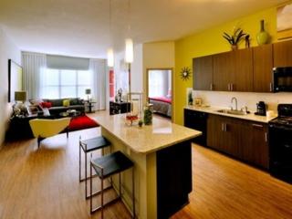 9404 Perimeter Station Dr, Charlotte NC  28216-4468 exterior