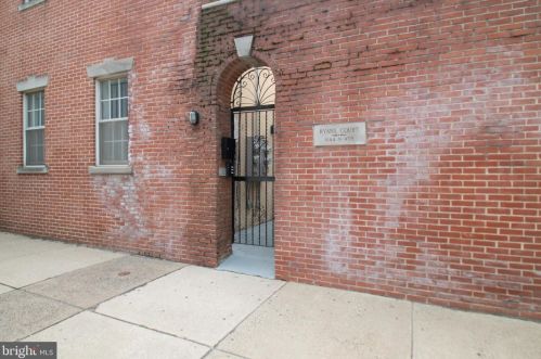 1144 4th St, Philadelphia, PA 19147-0052