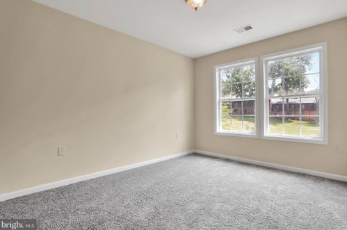 212 Ann St, Charles Town WV  25414-1604 exterior