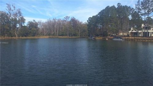 36 Anchor Cove Ct, Bluffton SC  29910-9574 exterior