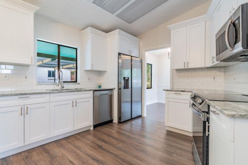 21637 Southwood Dr, Lutz FL  33549-4127 exterior