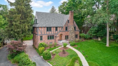 71 Llewellyn Rd, Montclair NJ  07042-2030 exterior