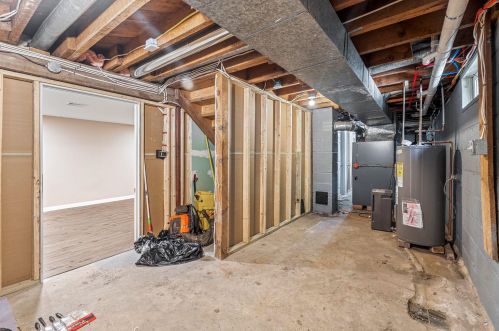 429 Main St, Danville NH  03819-3135 exterior