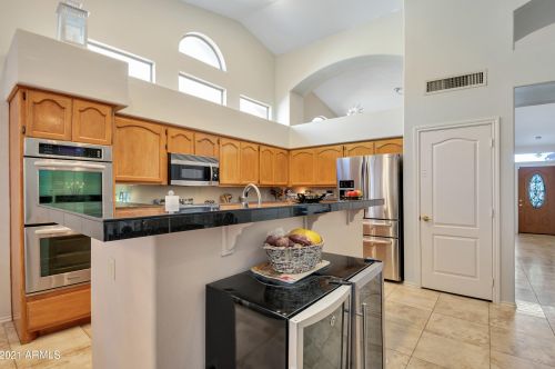 16010 13 Pl, Phoenix AZ 85042-5664 exterior