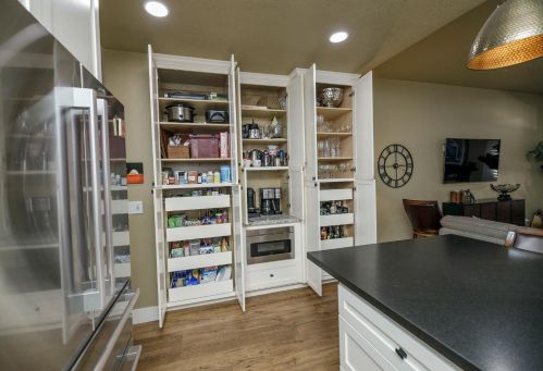 1955 Tuolumne Rd, Turlock CA  95382-8912 exterior