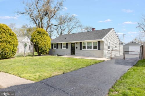48 Glen Ave, New Castle, DE 19720-2074
