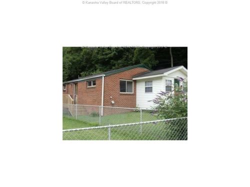 2203 Main Dr, Saint Albans, WV 25177-9722