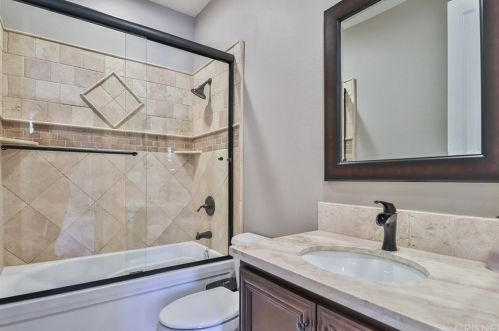 4110 Eagle Flight Dr, Simi Valley CA 93065-0225 exterior