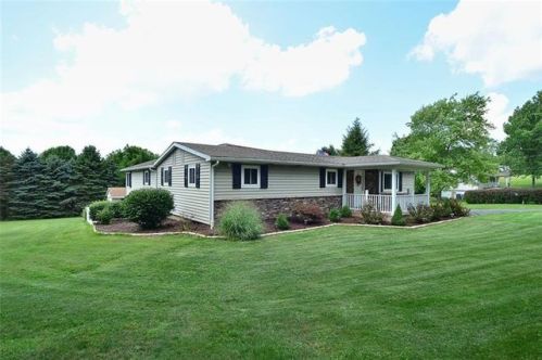 462 Scott Ridge Rd, Harmony, PA 16037-8822