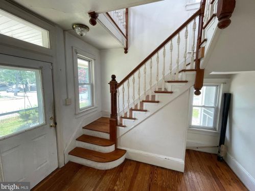 304 Governors Ave, Dover DE  19904-3006 exterior