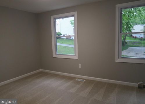 6251 Garretson St, Springfield VA  22015-3521 exterior