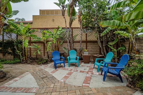 229 Euclid Ave, Long Beach CA  90815-2518 exterior