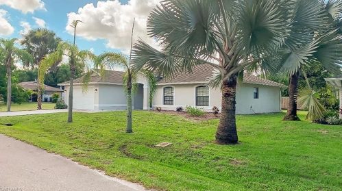 4657 Del Rio Ln, Bonita Springs, FL 34134-7238