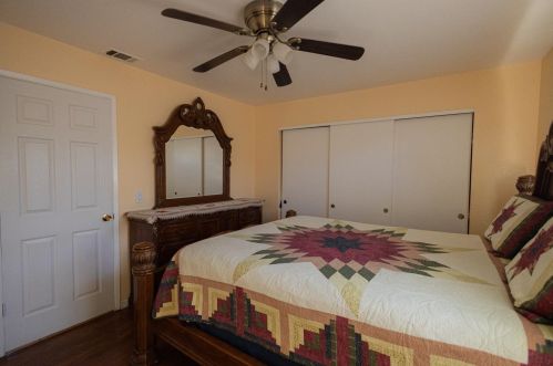 306 Ravenwood Way, Lodi CA  95240-7839 exterior