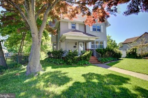 428 Front St, Florence, NJ 08518-1222