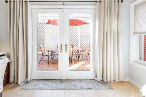 31 Portsmouth Dr, Old Bridge NJ  08857-3116 exterior