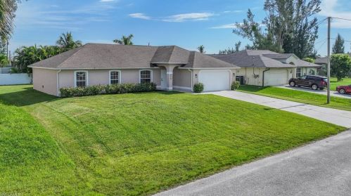 2822 10 Ter, Cape Coral FL  33993-5702 exterior