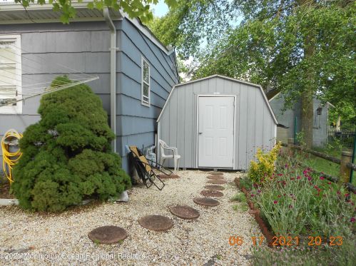 602 Ranger Dr, Lacey NJ  08731-1901 exterior