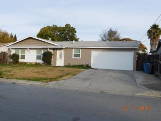 611 El Camino Paraiso, Hollister, CA 95023-4210