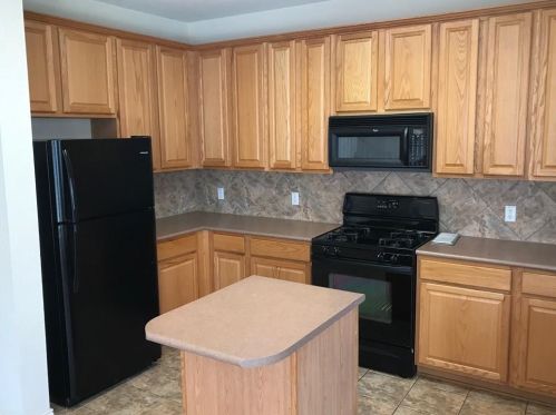 10228 Beard Ave, Austin TX  78748-3960 exterior