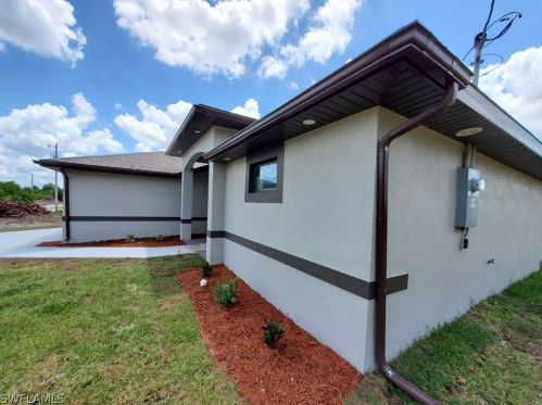 3217 5th St, Lehigh Acres, FL