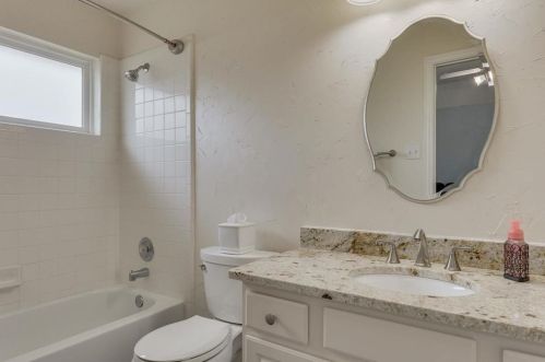 2612 Ruby Crest Ct, Lewisville TX  75022-7857 exterior