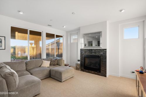 888 Calle De Ln Rosa, Santa Maria CA 93455-6092 exterior