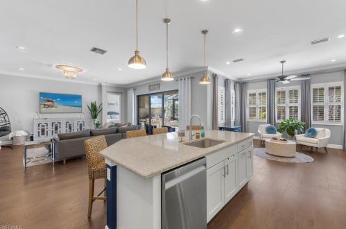 4520 Tamarind Way, Naples FL  34119 exterior