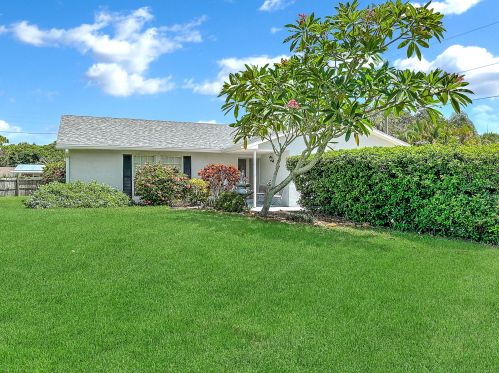 1416 4th Pl, Vero Beach, FL 32962-2176