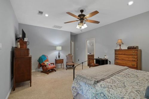 707 Main St, Waxahachie TX  75165-3233 exterior