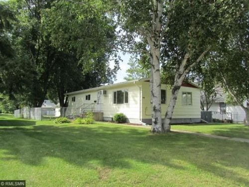 918 12th St, Brainerd MN  56401-4203 exterior