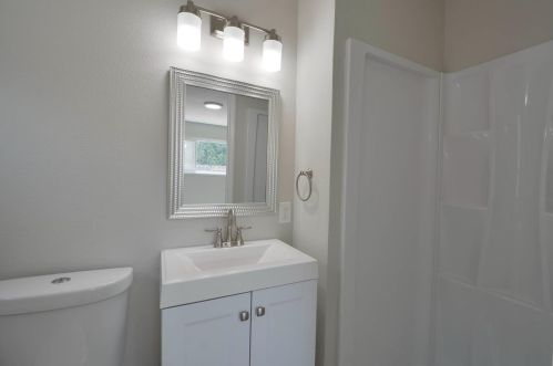 2020 Tokay Ave, Turlock CA  95380-4345 exterior