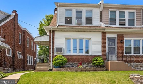 1924 Hartel Ave, Philadelphia, PA 19111-3533