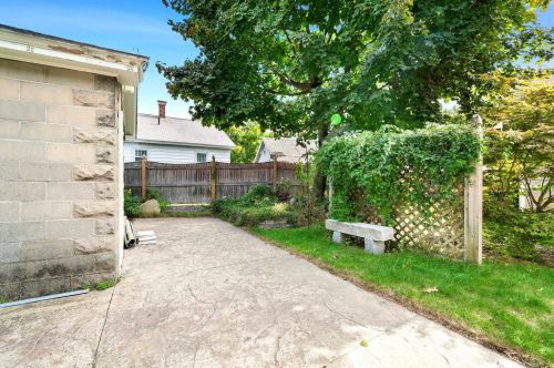 69 Allds St, Nashua NH 03060-4660 exterior