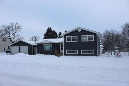 1861 Liberty Ave, Waterloo, IA 50702-2450