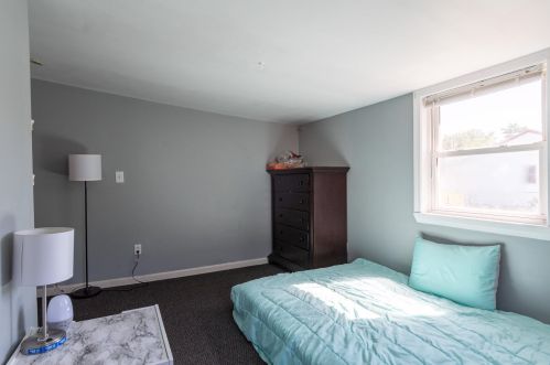 20 Houde St, Nashua NH 03060-3010 exterior