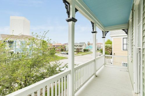 406 17 St, Galveston TX 77550-4968 exterior