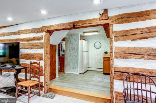 210 Hoernerstown Rd, Hummelstown PA  17036-9503 exterior