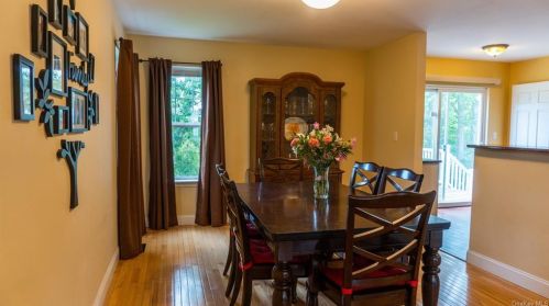 39 Bush Creek Ln, Poughquag NY  12570-5557 exterior