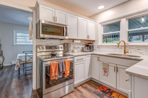 302 Teryl Dr, Mount Vernon OH  43050-2938 exterior