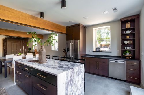 330 Pike St, Covington KY 41011-2127 exterior