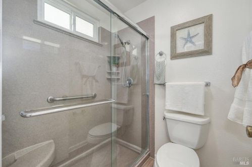 681 Seville Ln, Vacaville CA  95688-2044 exterior