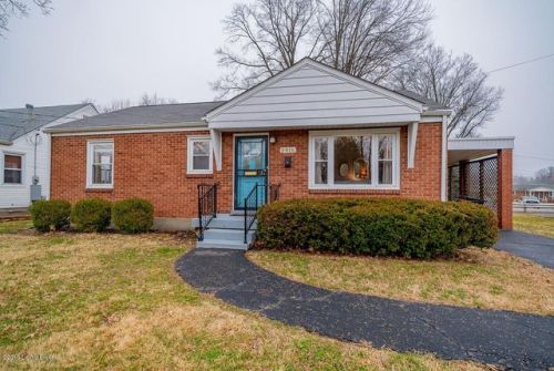 2915 Molter Ct, Louisville, KY 40217-1745