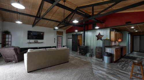 26718 Armstrong Rd, Laurelville OH  43135-9716 exterior