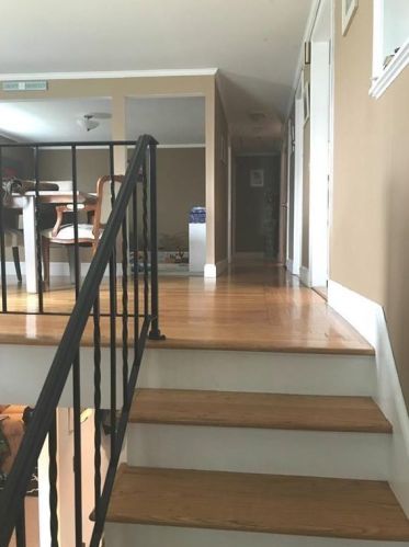 135 Reservoir Rd, Middletown RI  02842-5832 exterior