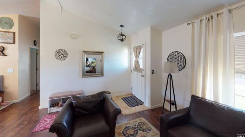 17072 Squirrelhill Rd, Middletown, CA 95467-8811