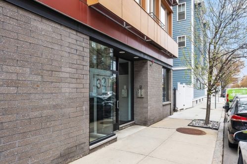 208 Bolton St, Boston MA  exterior