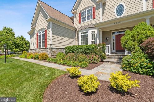 8373 Pedigrue Ct, Gainesville VA  20155-3240 exterior