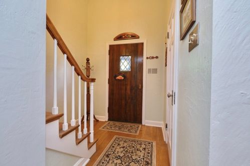 111 Woodland Dr, Pittsburgh, PA 15236-4115